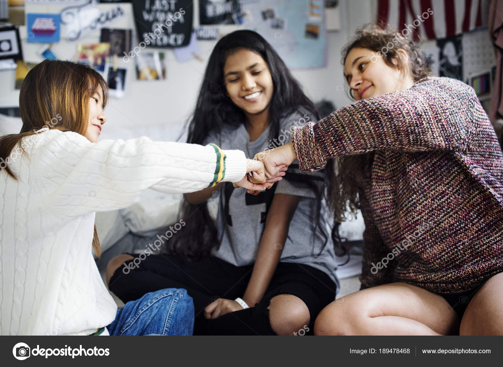 teen girls fist Different sex poitions