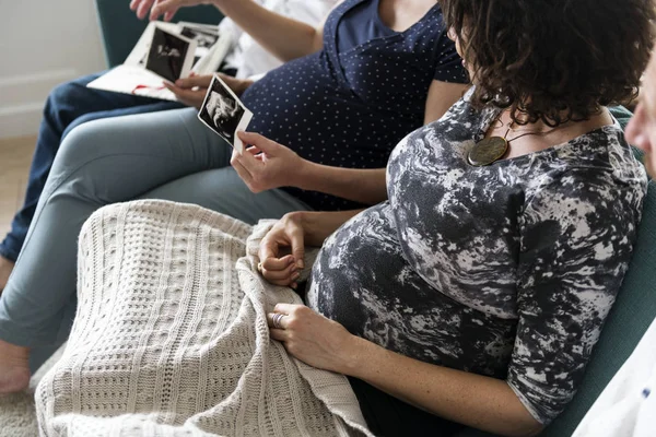 Pregnant Support Group Meetup House — Stock Photo, Image
