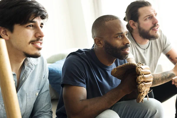 Amigos Animando Liga Deportiva Juntos — Foto de Stock