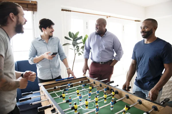 Gente Jugando Futbolín — Foto de Stock