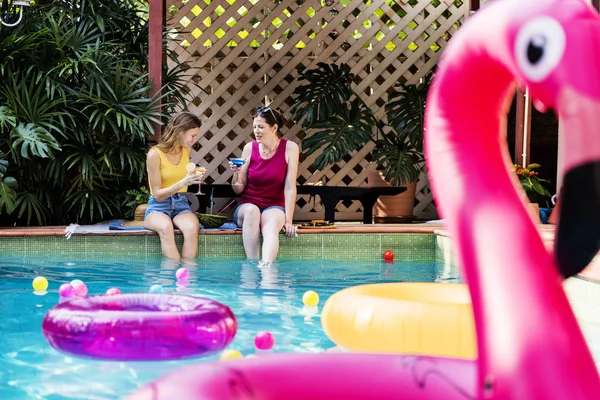 Girls Relaxing Swimming Pool — Stock Photo, Image
