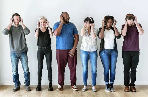 Menschen Hören Musik — Stockfoto