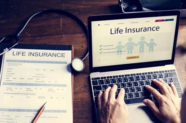 Life Insurance Plan Dator Laptop Skärm — Stockfoto