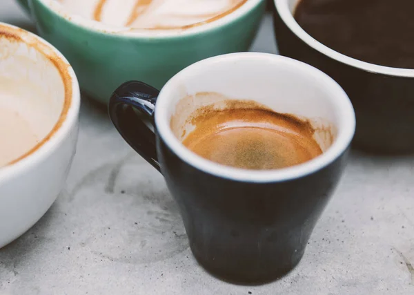 Çeşitli Sıcak Kahvenin Yakın Çekimi — Stok fotoğraf