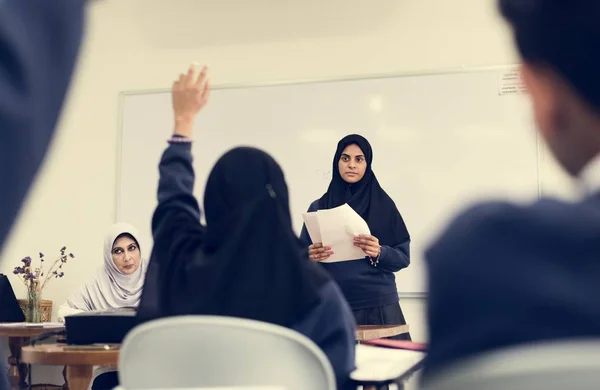 Osztályban Tanult Változatos Muszlim Gyermekek — Stock Fotó
