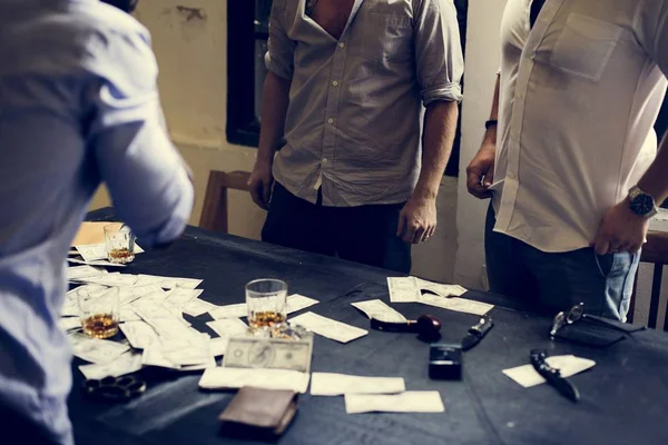 Grupo Personas Con Mucho Dinero Sobre Mesa — Foto de Stock