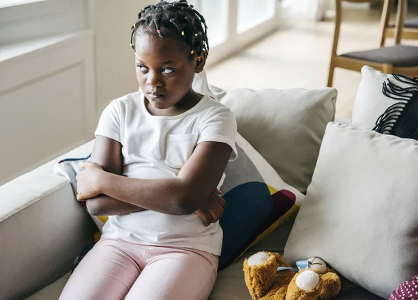 Chica Negra Con Tristeza Emoción —  Fotos de Stock