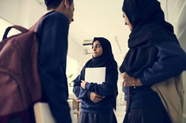 Bir grup Müslüman öğrenci