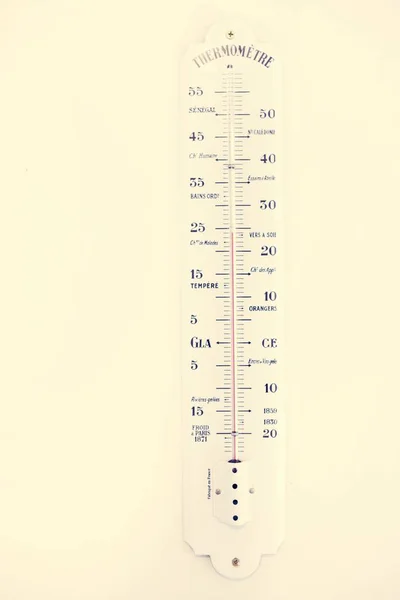 Thermomètre Isolé Sur Fond Blanc — Photo