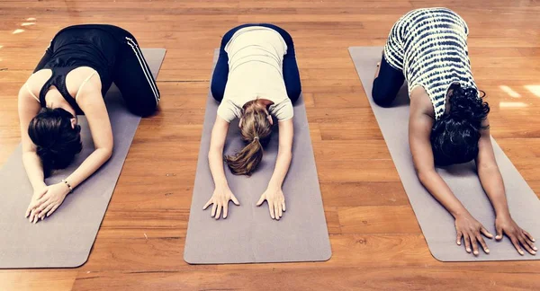 Mujeres Embarazadas Clase Yoga — Foto de Stock