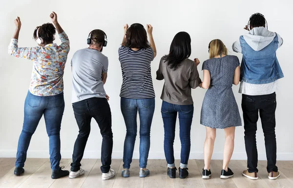 Vue Arrière Des Danseurs Avec Écouteurs — Photo