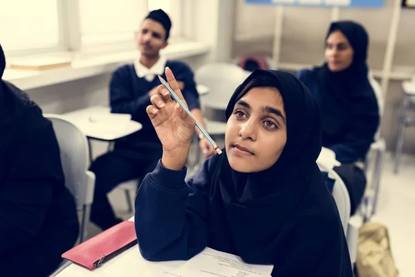Diverse Muslim Children Studying Classroom — Stock Photo, Image