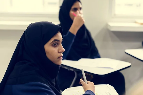 Eine Gruppe Muslimischer Studenten — Stockfoto