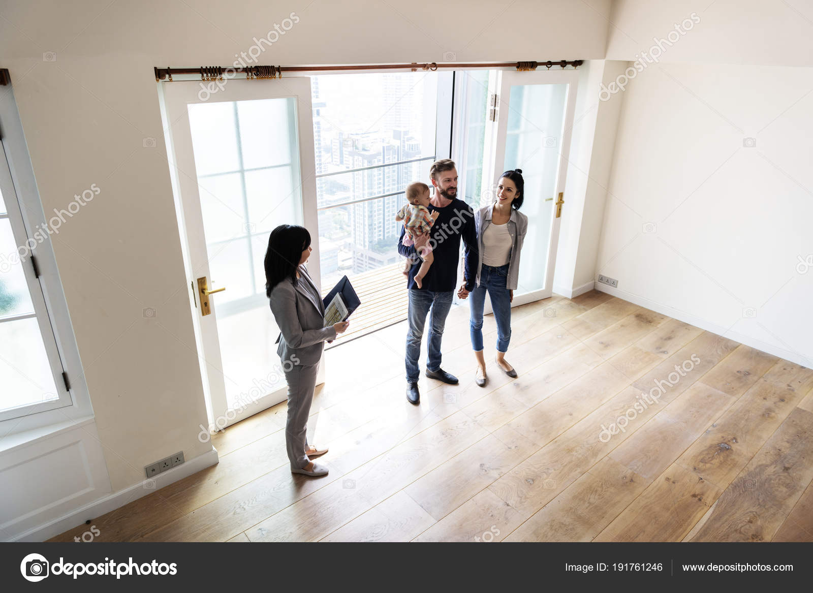 Home purchase. недвижимость. семейная ипотека. Home purchase. покупатель квартиры.