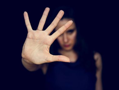 Kafkas kadın gösteren el palm 