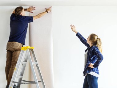 Çift seçerek ev duvar kağıdı