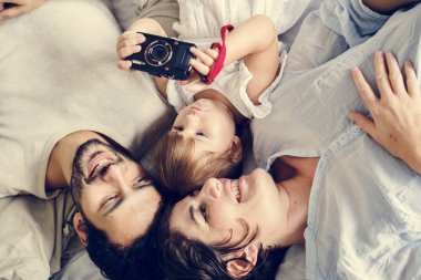 Aile zamanı, kamera ile aile 