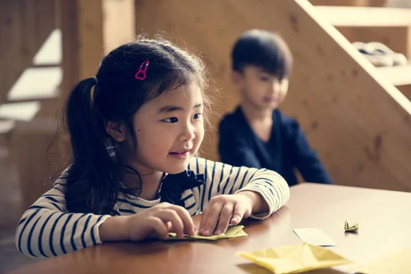 Schattig Japanse Kinderen Thuis — Stockfoto