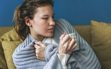 Koltukta genç bir girlsick