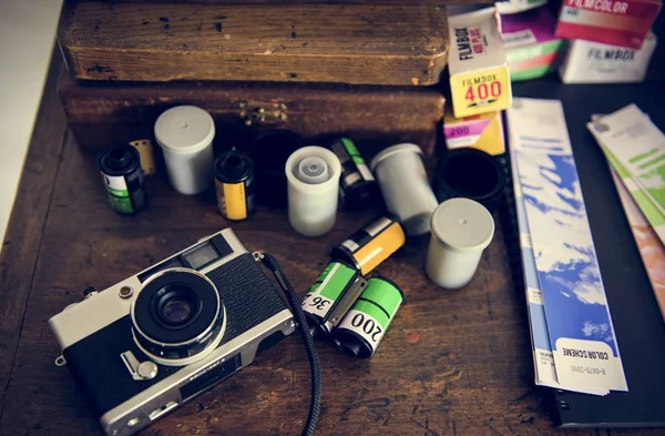 Closeup Film Camera Wooden Table — Stock Photo, Image