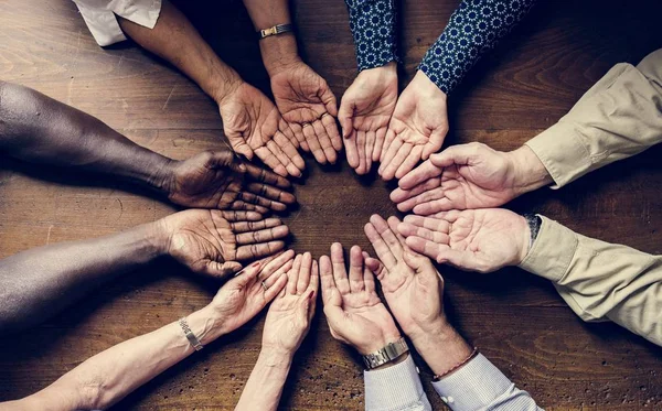 Grupo Personas Cristianas Orando Esperanza Juntos —  Fotos de Stock