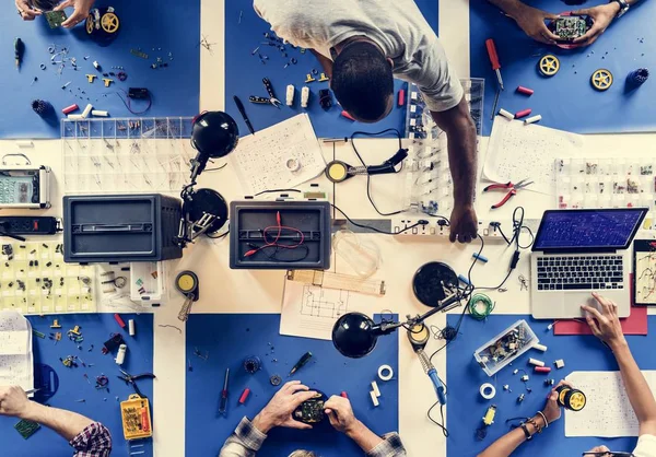 Vista Aérea Del Equipo Técnicos Electrónica —  Fotos de Stock