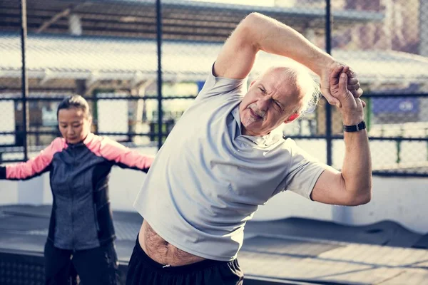 Personer Som Tränar Gymmet — Stockfoto