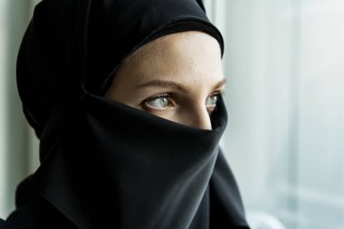 İslam kadın portresi yakın çekim 