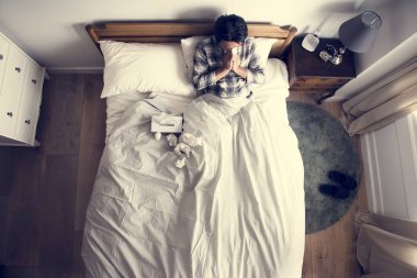 Hasta Asya adam burnunu üfleme