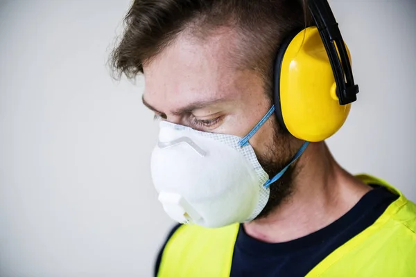 Foreman Wearing Protection Mask — Stock Photo, Image