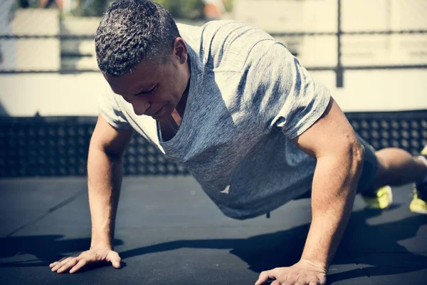 Hombre Haciendo Push — Foto de Stock