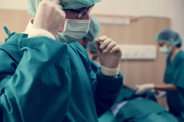 Médicos Preparando Para Uma Operação — Fotografia de Stock