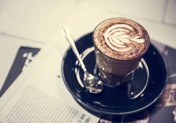 Sıcak kahve masada closeup