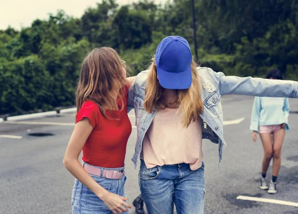 Mujeres Divirtiéndose Juntas —  Fotos de Stock