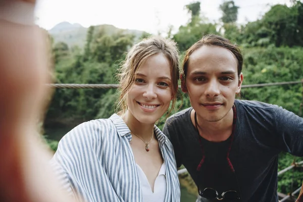 Mujer Hombre Caucásicos Tomando Selfie Aire Libre Recreativo Ocio Libertad — Foto de Stock