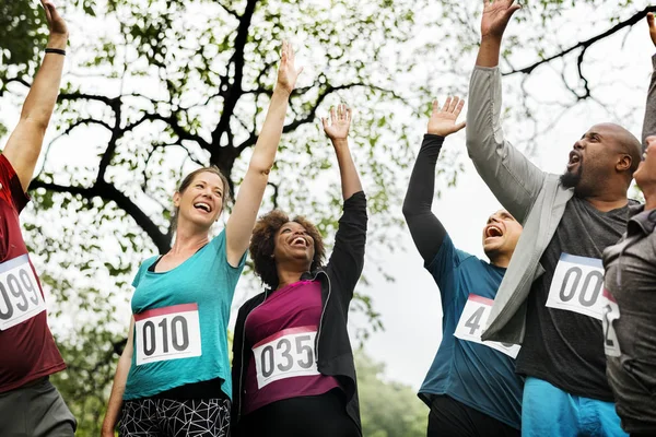 Equipo Personas Diversas Listo Para Una Carrera —  Fotos de Stock