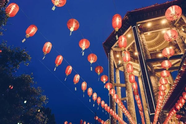 Çince lantern Festivali kutlamaları