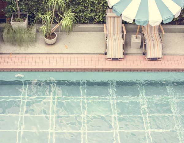 Piscina Hora Verão — Fotografia de Stock