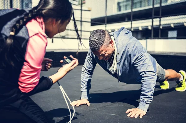 Hombre Haciendo Push — Foto de Stock