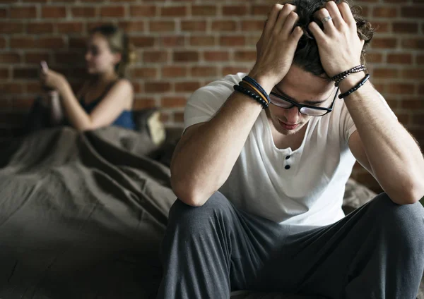 Caucásico Pareja Tener Discusión — Foto de Stock