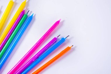 İnce renkli mumlar. Boşluğu kopyala