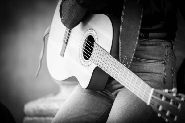 기타를 소녀의 — 스톡 사진