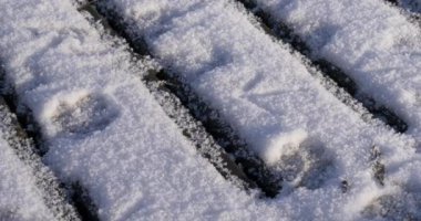 Kamera yavaş yavaş kar pier tilts