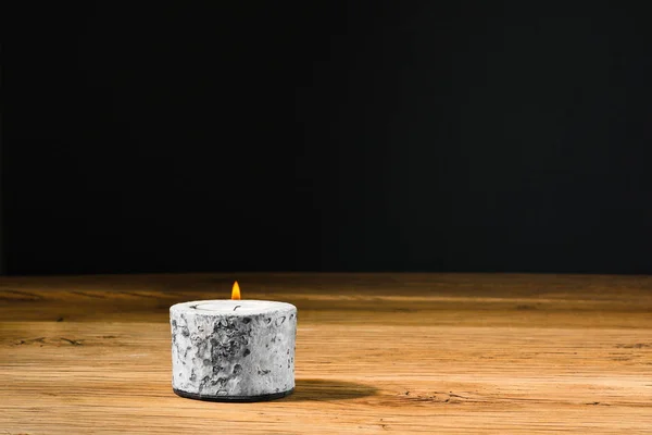 Tealight o vela en la mesa de la cocina titular — Foto de Stock