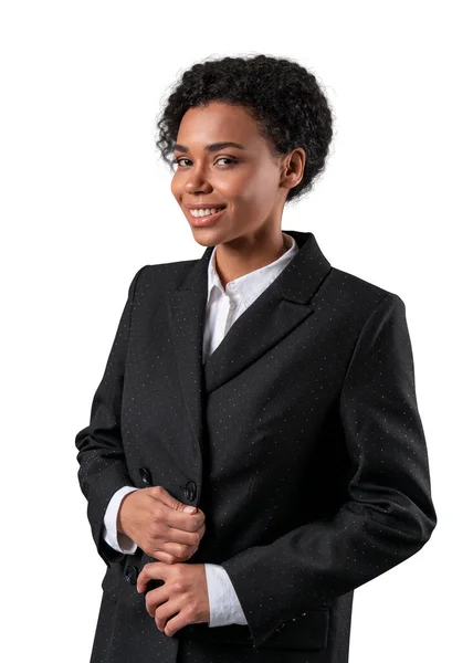 Geschäftsfrau isoliert auf weißem Hintergrund. Junge lächelnde afrikanische Geschäftsfrau im Anzug. — Stockfoto