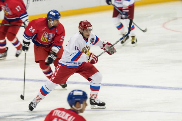 Pavel Bure Den Berömda Ryska Hockeyspelaren Isen — Stockfoto