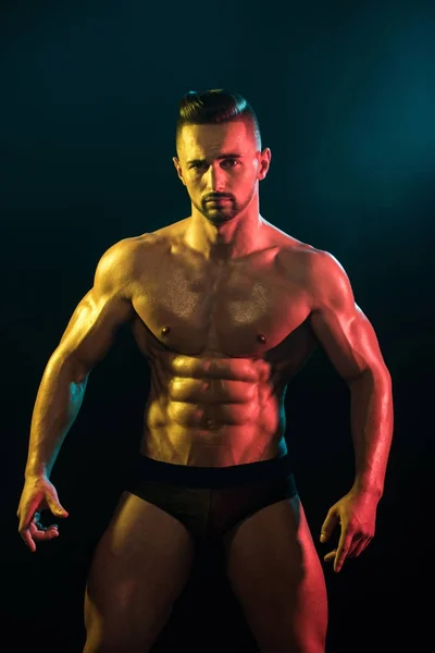 Man bodybuilder, sexy strong guy, best abs — Stock Photo, Image
