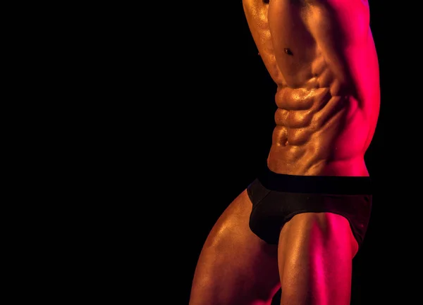 Männermode. Unterwäsche für Männer. schöner männlicher Körper mit perfekten Muskeln. — Stockfoto