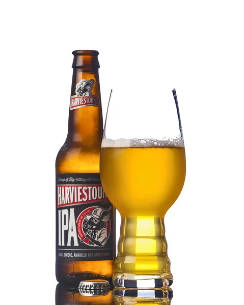 Harviestoun Beer Bottle Isolated White Background Illustrative Editorial — Stock Photo, Image