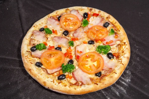 Pizza, cucina italiana, pizzeria — Foto Stock